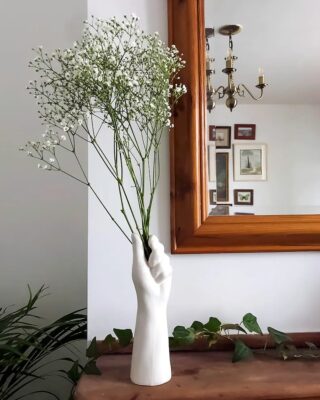 Hand Me The Flowers